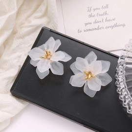 Fashion Trend White Acrylic Flower Drop Earrings Female Acrylic Alloy Tassel Chain Pendant Earrings Korean Wedding Earrings