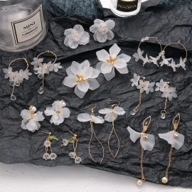 Fashion Trend White Acrylic Flower Drop Earrings Female Acrylic Alloy Tassel Chain Pendant Earrings Korean Wedding Earrings